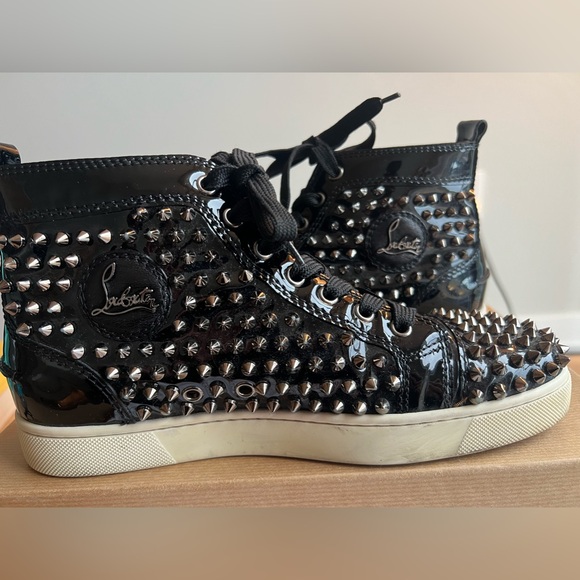 Christian Louboutin Louis Spikes sneaker. - Picture 3 of 7